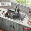 Lavabo de cocina tipo estación de trabajo con dos receptáculos de acero inoxidable 50/50 calibre 16 de 33" de montaje superior encastrado, con reborde WorkFlow™ y accesorios